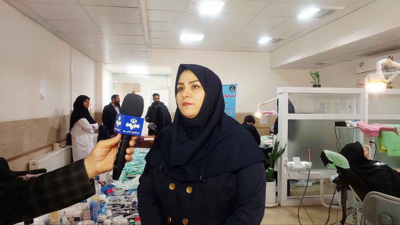 ارائه خدمات رایگان دندانپزشکی به اقشار آسیبپذیر در کاشان/ خیران برای تجهیز مرکز جهادی آستین بالا بزنند ارائه خدمات رایگان دندانپزشکی به اقشار آسیبپذیر در کاشان/ خیران برای تجهیز مرکز جهادی آستین بالا بزنند
