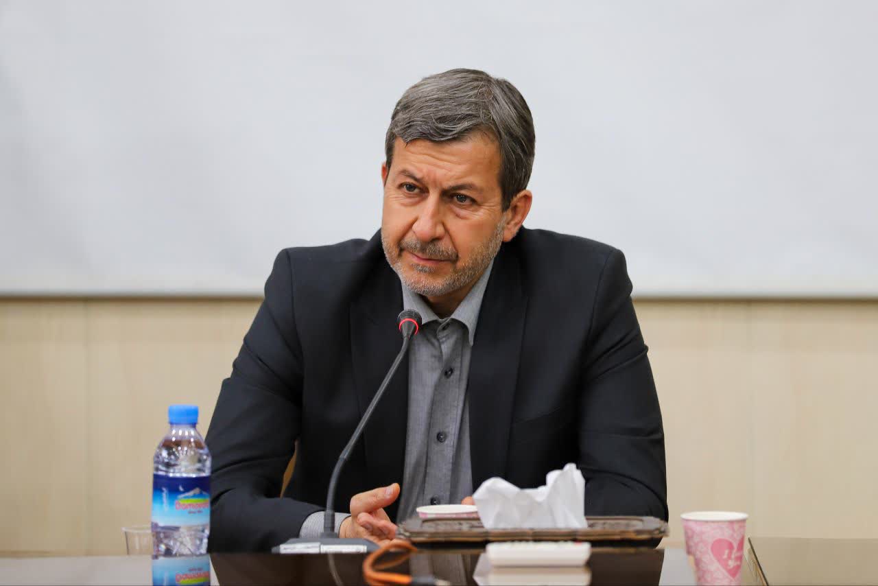 بازسازی منازل و حمایت از صنعتگران با تمام توان در حال انجام است