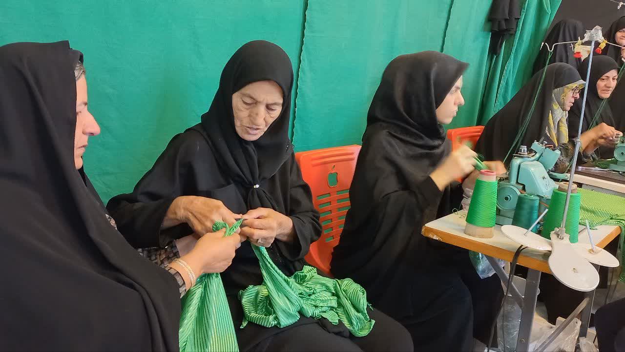 تولید ۲ هزار دست لباس شیرخوارگان حسینی توسط بانوان هنرمند آران و بیدگلی تولید ۲ هزار دست لباس شیرخوارگان حسینی توسط بانوان هنرمند آران و بیدگلی