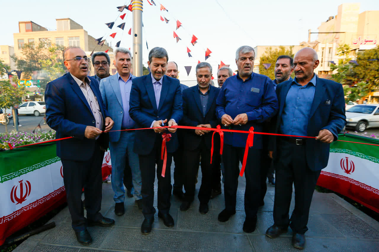 میدان امام (ره) باغ ملی با حضور استاندار اصفهان بازگشایی شد