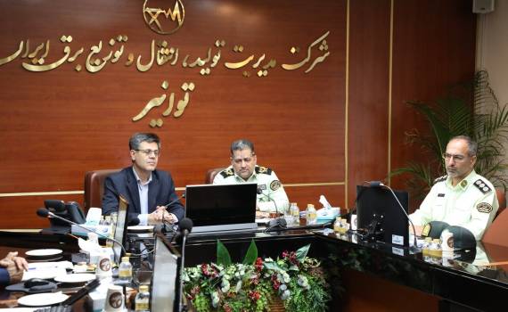 برق مشترکان بدهکارِ استفادهکننده از برق غیرمجاز قطع میشود برق مشترکان بدهکارِ استفادهکننده از برق غیرمجاز قطع میشود