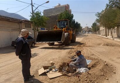 بهسازی شبکه مخابراتی و آمادهسازی مسیر فیبرنوری در شهرضا