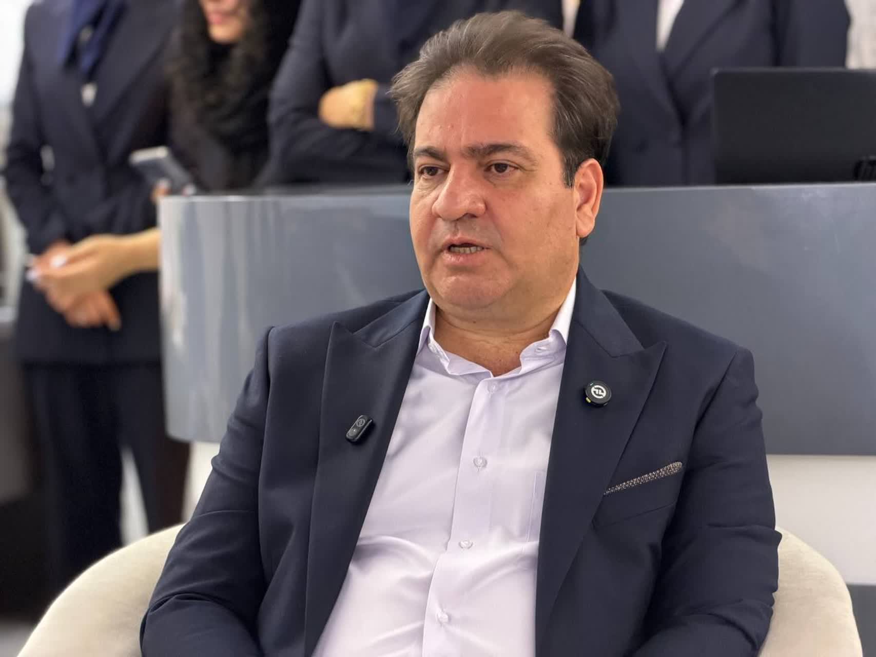 استفاده از  هوش مصنوعی برای آنالیز چهره در کلینیک بیوتی سنتر اصفهان