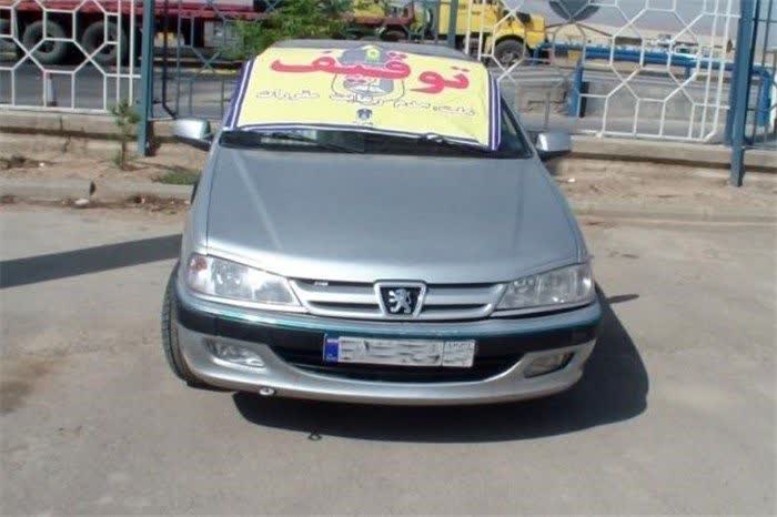 توقیف پژو پارس با راننده ۱۴ ساله در خمینی شهر