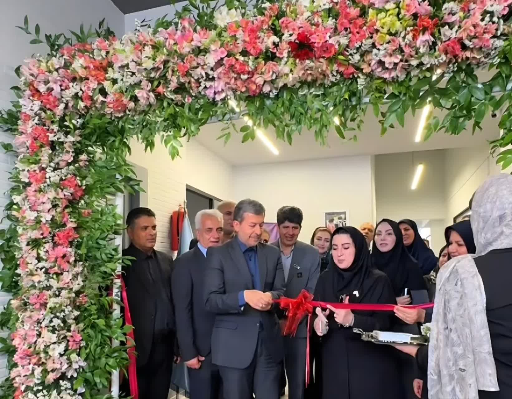 افتتاح بزرگترین و مجهزترین آموزشگاه فنی وحرفه ای آزاد تخصصی انرژیهای نو و تجدیدپذیر افتتاح بزرگترین و مجهزترین آموزشگاه فنی وحرفه ای آزاد تخصصی انرژیهای نو و تجدیدپذیر